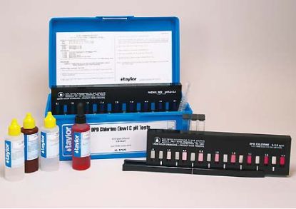 COMMERCIAL LIQUID DPD TEST KIT W/SLIDE COMPARATORS. TAYLOR K-1765